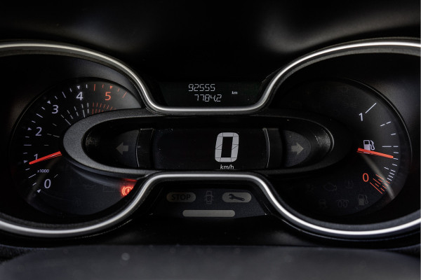 Renault Trafic **2.0 dCi L2H1 | 120 PK | Euro 6 | 5-Persoons | Cruise | Airco | DC** Renault Trafic **2.0 dCi L2H1 | 120 PK | Euro 6 | 5-Persoons | Cruise | Airco | DC**