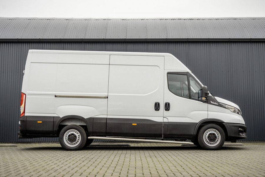 Iveco Daily **35S14V 2.3 L2H2 | Automaat | Euro 6 | Cruise | Climate | 3500 KG Trekgewicht | Trekhaak** Iveco Daily **35S14V 2.3 L2H2 | Automaat | Euro 6 | Cruise | Climate | 3500 KG Trekgewicht | Trekhaak**