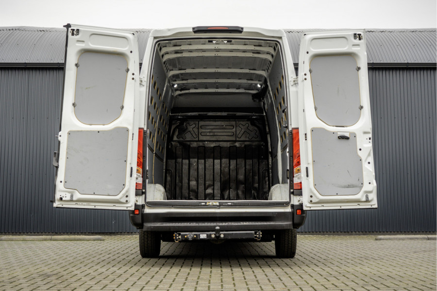 Iveco Daily **35S14V 2.3 L2H2 | Automaat | Euro 6 | Cruise | Climate | 3500 KG Trekgewicht | Trekhaak** Iveco Daily **35S14V 2.3 L2H2 | Automaat | Euro 6 | Cruise | Climate | 3500 KG Trekgewicht | Trekhaak**