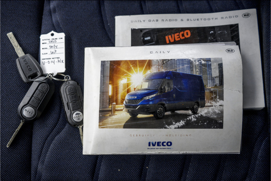 Iveco Daily **35S14V 2.3 L2H2 | Automaat | Euro 6 | Cruise | Climate | 3500 KG Trekgewicht | Trekhaak** Iveco Daily **35S14V 2.3 L2H2 | Automaat | Euro 6 | Cruise | Climate | 3500 KG Trekgewicht | Trekhaak**