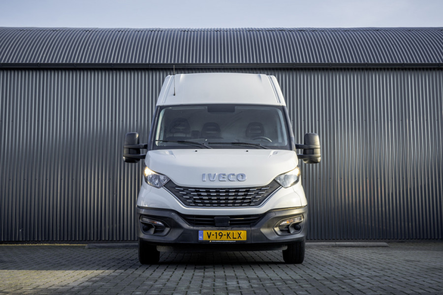 Iveco Daily **35S14V 2.3 L2H2 | Automaat | Euro 6 | Cruise | Climate | 3500 KG Trekgewicht | Trekhaak** Iveco Daily **35S14V 2.3 L2H2 | Automaat | Euro 6 | Cruise | Climate | 3500 KG Trekgewicht | Trekhaak**