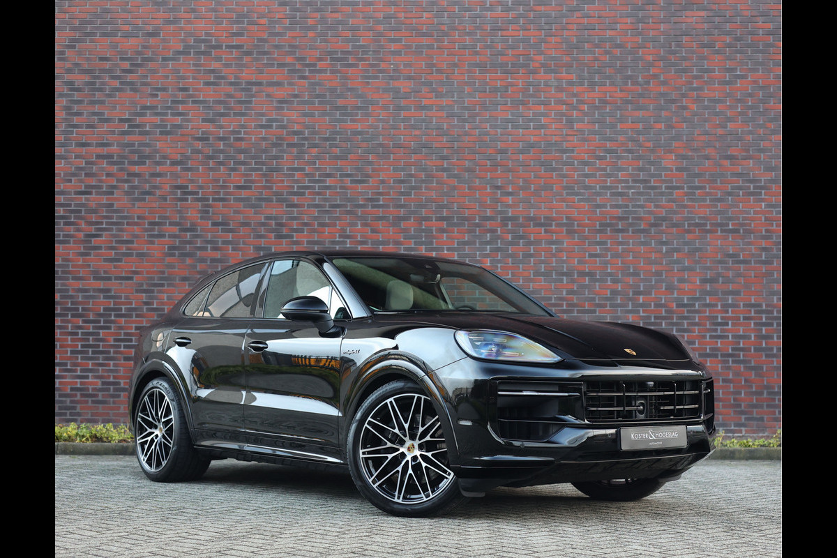 Porsche Cayenne Coupé 3.0 E-Hybrid | Pano - HUD - Sport Chrono Porsche Cayenne Coupé 3.0 E-Hybrid | Pano - HUD - Sport Chrono