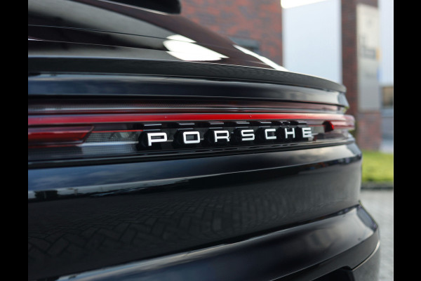 Porsche Cayenne Coupé 3.0 E-Hybrid | Pano - HUD - Sport Chrono Porsche Cayenne Coupé 3.0 E-Hybrid | Pano - HUD - Sport Chrono