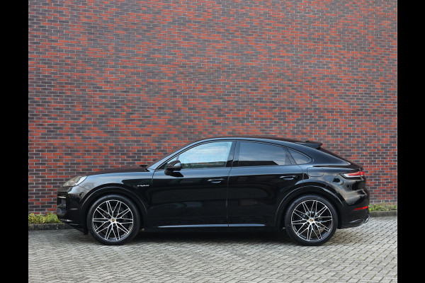 Porsche Cayenne Coupé 3.0 E-Hybrid | Pano - HUD - Sport Chrono Porsche Cayenne Coupé 3.0 E-Hybrid | Pano - HUD - Sport Chrono