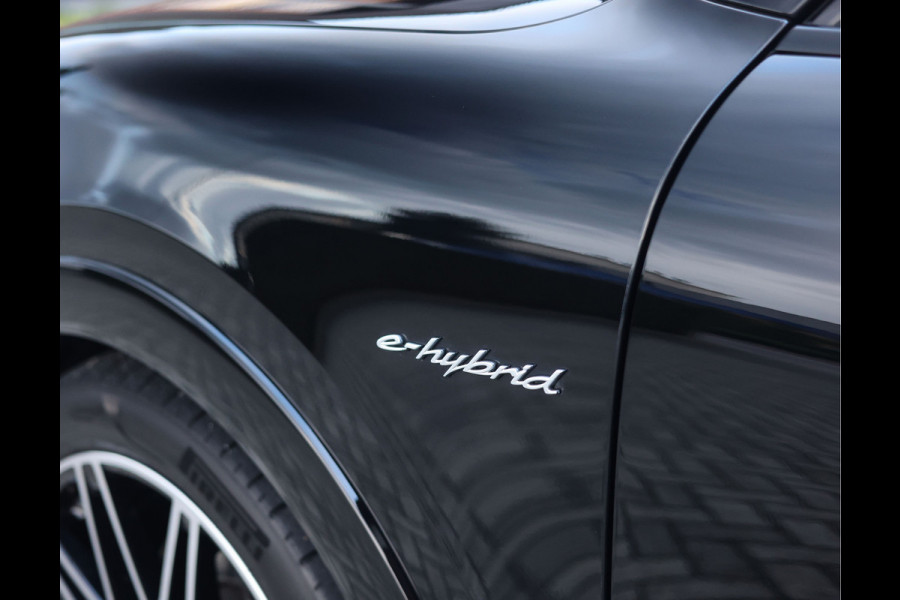 Porsche Cayenne Coupé 3.0 E-Hybrid | Pano - HUD - Sport Chrono Porsche Cayenne Coupé 3.0 E-Hybrid | Pano - HUD - Sport Chrono
