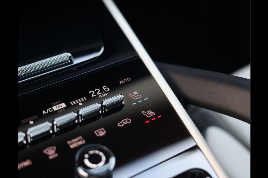 Porsche Cayenne Coupé 3.0 E-Hybrid | Pano - HUD - Sport Chrono Porsche Cayenne Coupé 3.0 E-Hybrid | Pano - HUD - Sport Chrono
