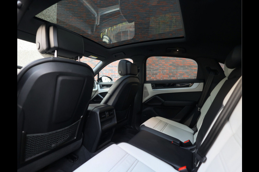 Porsche Cayenne Coupé 3.0 E-Hybrid | Pano - HUD - Sport Chrono Porsche Cayenne Coupé 3.0 E-Hybrid | Pano - HUD - Sport Chrono