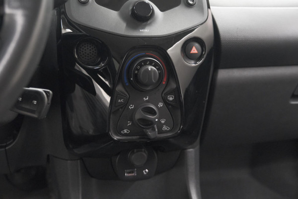 Citroën C1 1.0 VTi Feel | Airco | Bluetooth | Elektrische Ramen | 5 Deurs Citroën C1 1.0 VTi Feel | Airco | Bluetooth | Elektrische Ramen | 5 Deurs