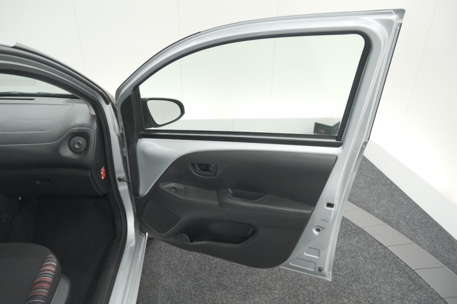 Citroën C1 1.0 VTi Feel | Airco | Bluetooth | Elektrische Ramen | 5 Deurs Citroën C1 1.0 VTi Feel | Airco | Bluetooth | Elektrische Ramen | 5 Deurs