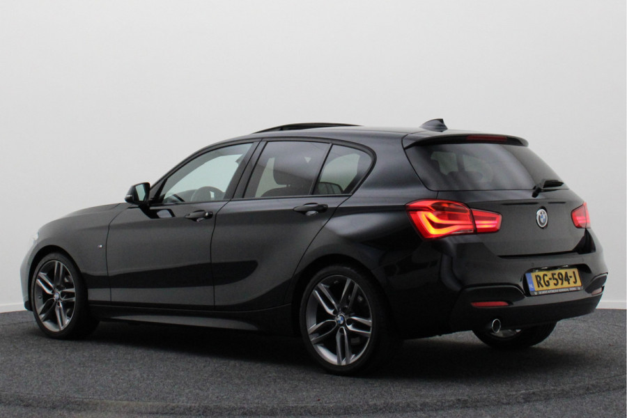 BMW 1-serie 118i Executive M Sport Automaat Schuif-/kanteldak, Camera, Navigatie, Climate, LED, 18" BMW 1-serie 118i Executive M Sport Automaat Schuif-/kanteldak, Camera, Navigatie, Climate, LED, 18"