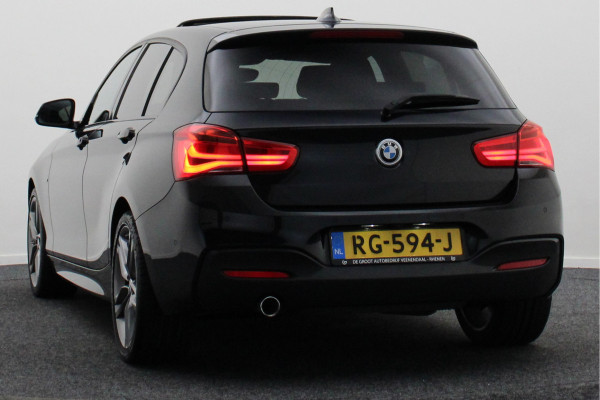 BMW 1-serie 118i Executive M Sport Automaat Schuif-/kanteldak, Camera, Navigatie, Climate, LED, 18" BMW 1-serie 118i Executive M Sport Automaat Schuif-/kanteldak, Camera, Navigatie, Climate, LED, 18"