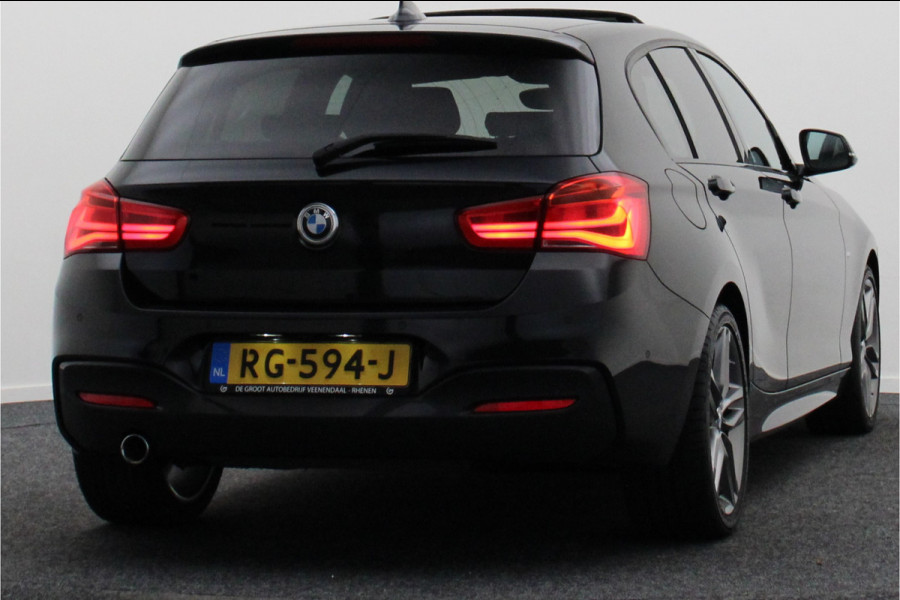 BMW 1-serie 118i Executive M Sport Automaat Schuif-/kanteldak, Camera, Navigatie, Climate, LED, 18" BMW 1-serie 118i Executive M Sport Automaat Schuif-/kanteldak, Camera, Navigatie, Climate, LED, 18"