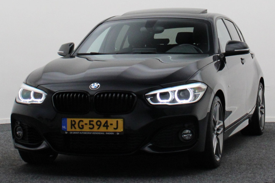 BMW 1-serie 118i Executive M Sport Automaat Schuif-/kanteldak, Camera, Navigatie, Climate, LED, 18" BMW 1-serie 118i Executive M Sport Automaat Schuif-/kanteldak, Camera, Navigatie, Climate, LED, 18"