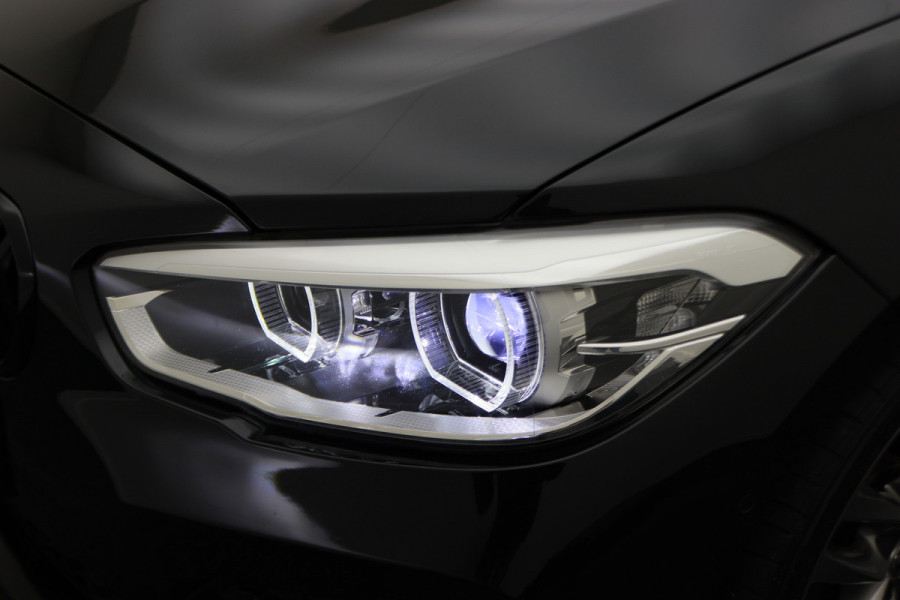 BMW 1-serie 118i Executive M Sport Automaat Schuif-/kanteldak, Camera, Navigatie, Climate, LED, 18" BMW 1-serie 118i Executive M Sport Automaat Schuif-/kanteldak, Camera, Navigatie, Climate, LED, 18"