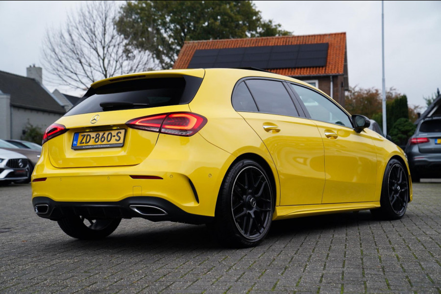 Mercedes-Benz A-Klasse 180 Premium Plus | AMG Pakket | Panorama | Leder/alcantara | Elektrisch verstelbare voorstoelen | LED | CAM Mercedes-Benz A-Klasse 180 Premium Plus | AMG Pakket | Panorama | Leder/alcantara | Elektrisch verstelbare voorstoelen | LED | CAM
