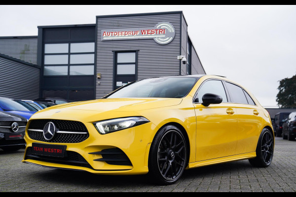 Mercedes-Benz A-Klasse 180 Premium Plus | AMG Pakket | Panorama | Leder/alcantara | Elektrisch verstelbare voorstoelen | LED | CAM Mercedes-Benz A-Klasse 180 Premium Plus | AMG Pakket | Panorama | Leder/alcantara | Elektrisch verstelbare voorstoelen | LED | CAM