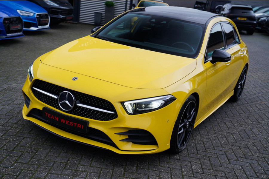 Mercedes-Benz A-Klasse 180 Premium Plus | AMG Pakket | Panorama | Leder/alcantara | Elektrisch verstelbare voorstoelen | LED | CAM Mercedes-Benz A-Klasse 180 Premium Plus | AMG Pakket | Panorama | Leder/alcantara | Elektrisch verstelbare voorstoelen | LED | CAM