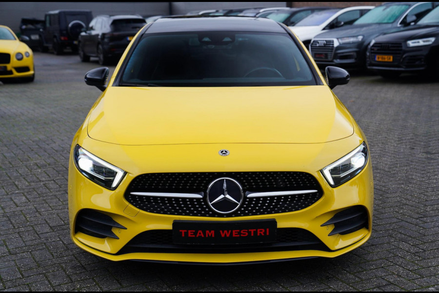Mercedes-Benz A-Klasse 180 Premium Plus | AMG Pakket | Panorama | Leder/alcantara | Elektrisch verstelbare voorstoelen | LED | CAM Mercedes-Benz A-Klasse 180 Premium Plus | AMG Pakket | Panorama | Leder/alcantara | Elektrisch verstelbare voorstoelen | LED | CAM