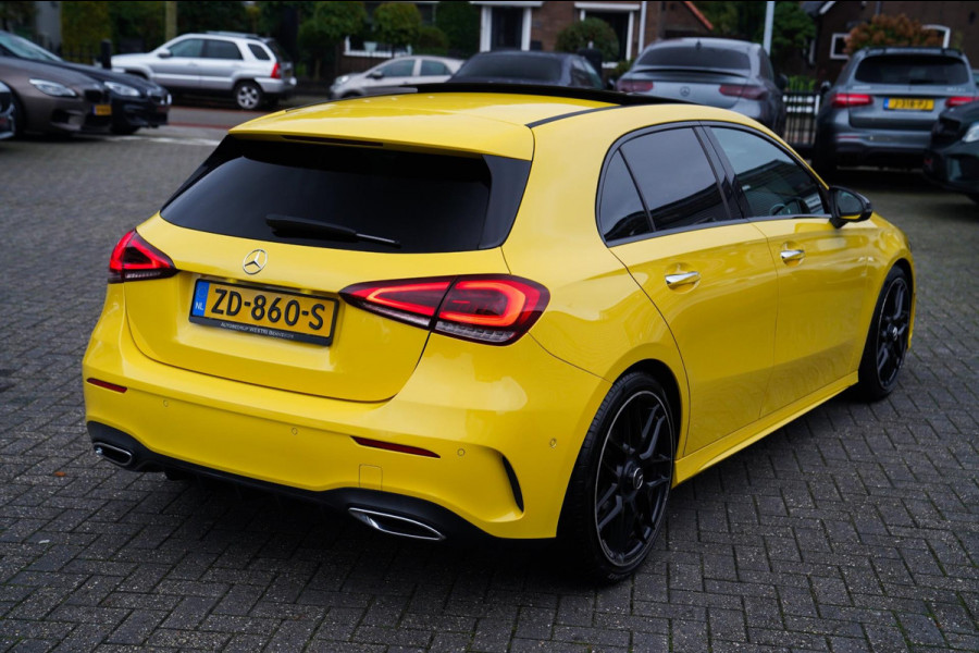 Mercedes-Benz A-Klasse 180 Premium Plus | AMG Pakket | Panorama | Leder/alcantara | Elektrisch verstelbare voorstoelen | LED | CAM Mercedes-Benz A-Klasse 180 Premium Plus | AMG Pakket | Panorama | Leder/alcantara | Elektrisch verstelbare voorstoelen | LED | CAM