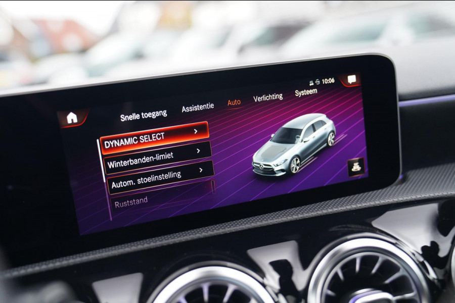 Mercedes-Benz A-Klasse 180 Premium Plus | AMG Pakket | Panorama | Leder/alcantara | Elektrisch verstelbare voorstoelen | LED | CAM Mercedes-Benz A-Klasse 180 Premium Plus | AMG Pakket | Panorama | Leder/alcantara | Elektrisch verstelbare voorstoelen | LED | CAM
