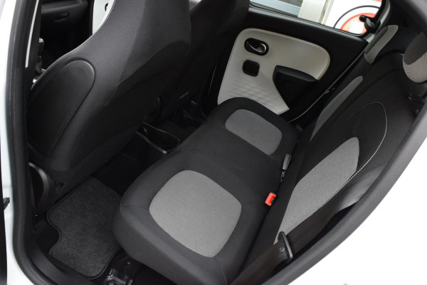 Renault Twingo Collection|Carplay|Led|1e eig.|Orig.NL Renault Twingo Collection|Carplay|Led|1e eig.|Orig.NL