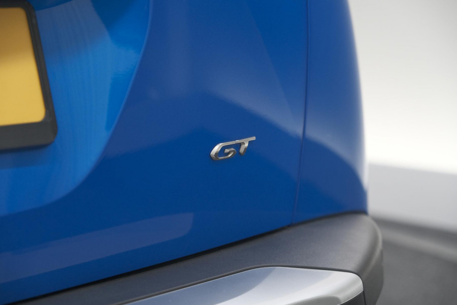 Peugeot e-2008 EV GT 50 kWh | 3 Fase | Trekhaak | Panoramadak | Adaptieve Cruise Control | Stoelverwarming Peugeot e-2008 EV GT 50 kWh | 3 Fase | Trekhaak | Panoramadak | Adaptieve Cruise Control | Stoelverwarming