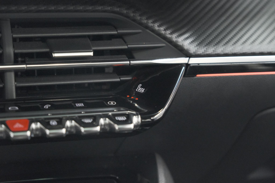 Peugeot e-2008 EV GT 50 kWh | 3 Fase | Trekhaak | Panoramadak | Adaptieve Cruise Control | Stoelverwarming Peugeot e-2008 EV GT 50 kWh | 3 Fase | Trekhaak | Panoramadak | Adaptieve Cruise Control | Stoelverwarming