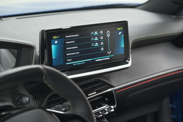Peugeot e-2008 EV GT 50 kWh | 3 Fase | Trekhaak | Panoramadak | Adaptieve Cruise Control | Stoelverwarming Peugeot e-2008 EV GT 50 kWh | 3 Fase | Trekhaak | Panoramadak | Adaptieve Cruise Control | Stoelverwarming