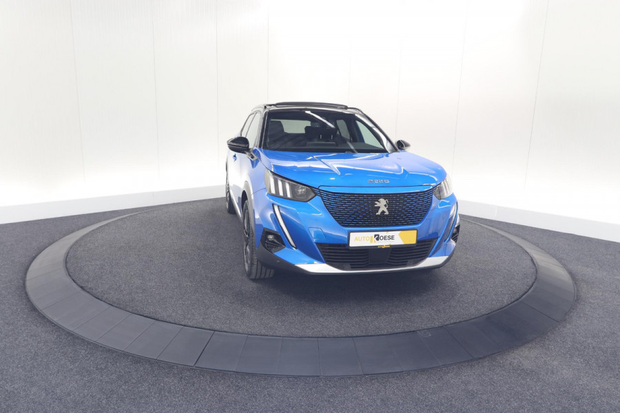 Peugeot e-2008 EV GT 50 kWh | 3 Fase | Trekhaak | Panoramadak | Adaptieve Cruise Control | Stoelverwarming Peugeot e-2008 EV GT 50 kWh | 3 Fase | Trekhaak | Panoramadak | Adaptieve Cruise Control | Stoelverwarming