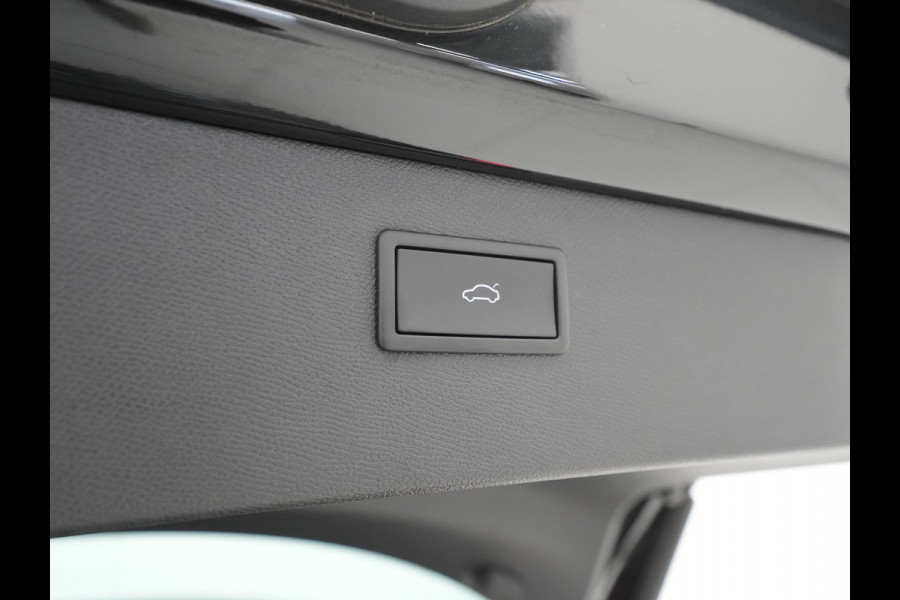 CUPRA Formentor 1.4 e-Hybrid 204pk Navigatie 19" velgen Camera Parkassist 334