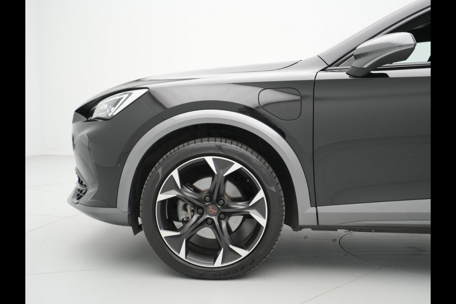 CUPRA Formentor 1.4 e-Hybrid 204pk Navigatie 19" velgen Camera Parkassist 334
