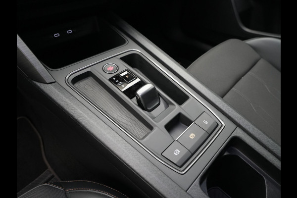 CUPRA Formentor 1.4 e-Hybrid 204pk Navigatie 19" velgen Camera Parkassist 334