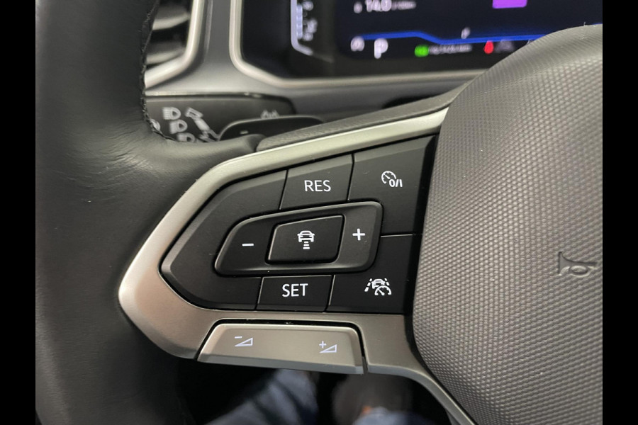 Volkswagen T-Roc 1.5 TSI Style Automaat Climate control Camera Lane assist Dodehoek Assistent LED verlichting Cruise control adaptive Keyless Apple CarPlay/ Android Auto Volkswagen T-Roc 1.5 TSI Style Automaat Climate control Camera Lane assist Dodehoek Assistent LED verlichting Cruise control adaptive Keyless Apple CarPlay/ Android Auto