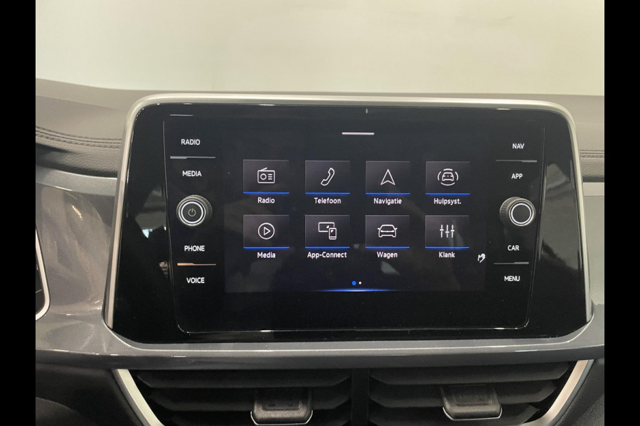 Volkswagen T-Roc 1.5 TSI Style Automaat Climate control Camera Lane assist Dodehoek Assistent LED verlichting Cruise control adaptive Keyless Apple CarPlay/ Android Auto Volkswagen T-Roc 1.5 TSI Style Automaat Climate control Camera Lane assist Dodehoek Assistent LED verlichting Cruise control adaptive Keyless Apple CarPlay/ Android Auto