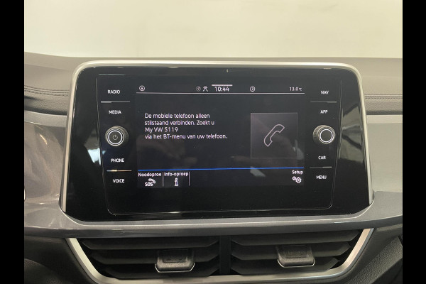 Volkswagen T-Roc 1.5 TSI Style Automaat Climate control Camera Lane assist Dodehoek Assistent LED verlichting Cruise control adaptive Keyless Apple CarPlay/ Android Auto Volkswagen T-Roc 1.5 TSI Style Automaat Climate control Camera Lane assist Dodehoek Assistent LED verlichting Cruise control adaptive Keyless Apple CarPlay/ Android Auto