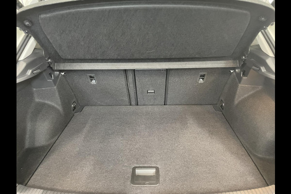 Volkswagen T-Roc 1.5 TSI Style Automaat Climate control Camera Lane assist Dodehoek Assistent LED verlichting Cruise control adaptive Keyless Apple CarPlay/ Android Auto Volkswagen T-Roc 1.5 TSI Style Automaat Climate control Camera Lane assist Dodehoek Assistent LED verlichting Cruise control adaptive Keyless Apple CarPlay/ Android Auto