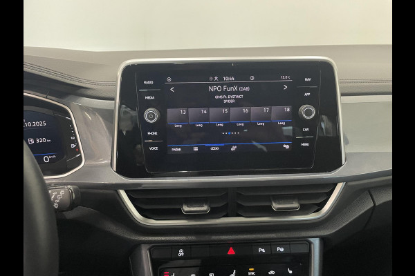 Volkswagen T-Roc 1.5 TSI Style Automaat Climate control Camera Lane assist Dodehoek Assistent LED verlichting Cruise control adaptive Keyless Apple CarPlay/ Android Auto Volkswagen T-Roc 1.5 TSI Style Automaat Climate control Camera Lane assist Dodehoek Assistent LED verlichting Cruise control adaptive Keyless Apple CarPlay/ Android Auto