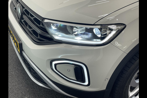 Volkswagen T-Roc 1.5 TSI Style Automaat Climate control Camera Lane assist Dodehoek Assistent LED verlichting Cruise control adaptive Keyless Apple CarPlay/ Android Auto Volkswagen T-Roc 1.5 TSI Style Automaat Climate control Camera Lane assist Dodehoek Assistent LED verlichting Cruise control adaptive Keyless Apple CarPlay/ Android Auto