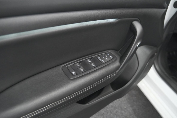 Renault MEGANE Estate TCe 140 EDC Techno | Trekhaak | Camera | Navigatie | 9.3 Inch Groot Scherm