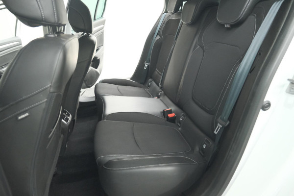 Renault MEGANE Estate TCe 140 EDC Techno | Trekhaak | Camera | Navigatie | 9.3 Inch Groot Scherm
