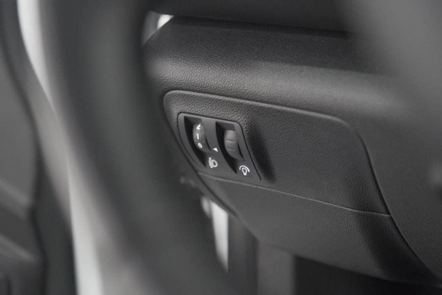 Renault MEGANE Estate TCe 140 EDC Techno | Trekhaak | Camera | Navigatie | 9.3 Inch Groot Scherm