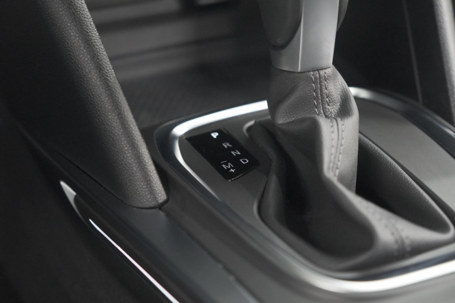 Renault MEGANE Estate TCe 140 EDC Techno | Trekhaak | Camera | Navigatie | 9.3 Inch Groot Scherm