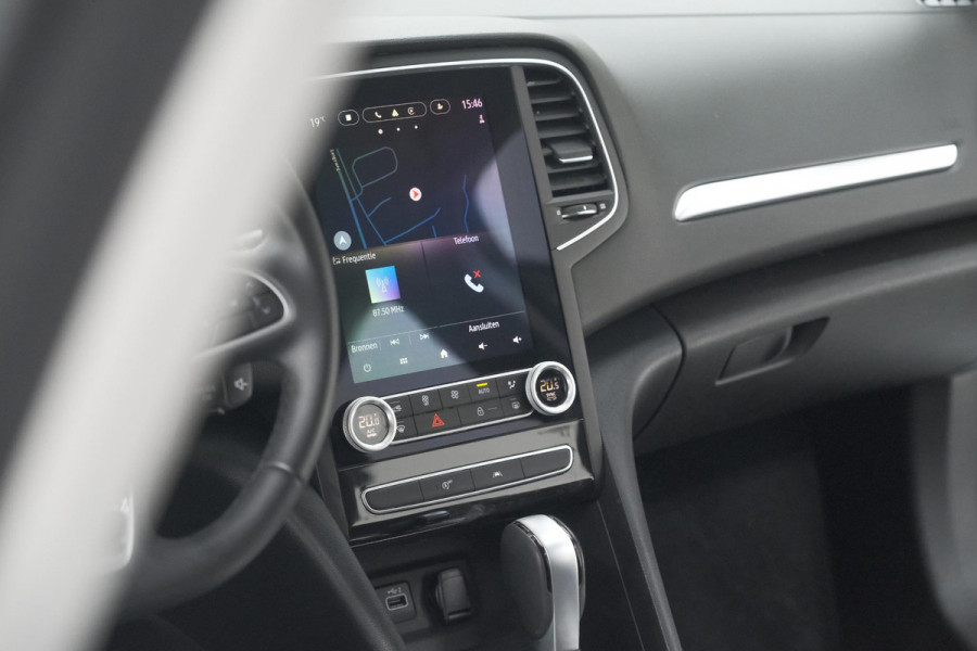 Renault MEGANE Estate TCe 140 EDC Techno | Trekhaak | Camera | Navigatie | 9.3 Inch Groot Scherm