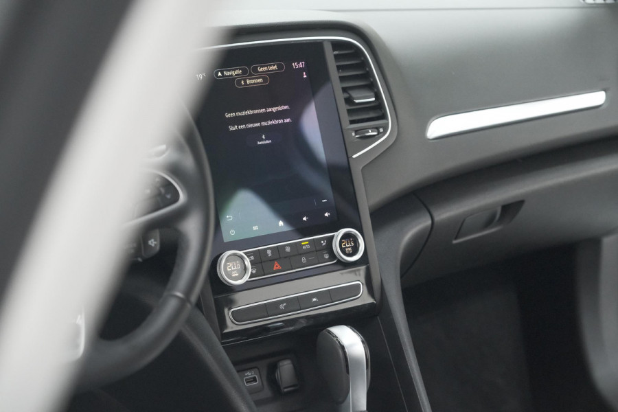 Renault MEGANE Estate TCe 140 EDC Techno | Trekhaak | Camera | Navigatie | 9.3 Inch Groot Scherm