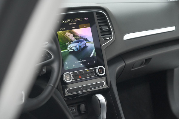 Renault MEGANE Estate TCe 140 EDC Techno | Trekhaak | Camera | Navigatie | 9.3 Inch Groot Scherm