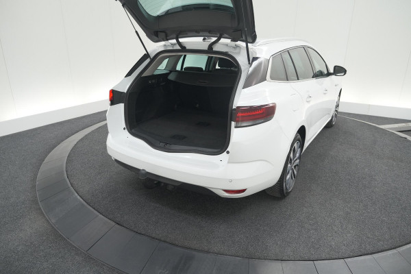 Renault MEGANE Estate TCe 140 EDC Techno | Trekhaak | Camera | Navigatie | 9.3 Inch Groot Scherm