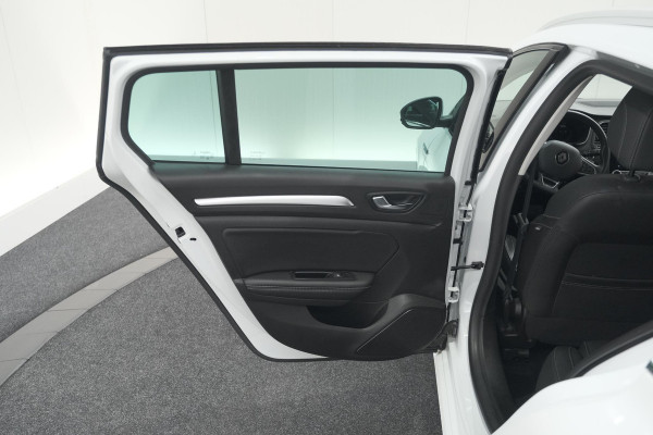 Renault MEGANE Estate TCe 140 EDC Techno | Trekhaak | Camera | Navigatie | 9.3 Inch Groot Scherm