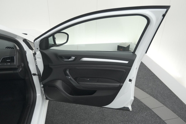 Renault MEGANE Estate TCe 140 EDC Techno | Trekhaak | Camera | Navigatie | 9.3 Inch Groot Scherm