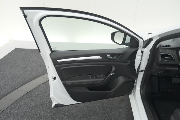 Renault MEGANE Estate TCe 140 EDC Techno | Trekhaak | Camera | Navigatie | 9.3 Inch Groot Scherm