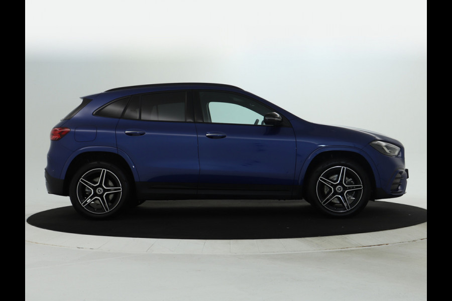 Mercedes-Benz GLA 250 e AMG Plug-In Hybride Edition AMG Line | Night Pakket | Distronic | 360° Camera | AC en DC Laden | MultiBeam Koplampen | Stuur en Stoeverwarming. Inclusief 24 maanden Mercedes-Benz Certified garantie voor Europa.